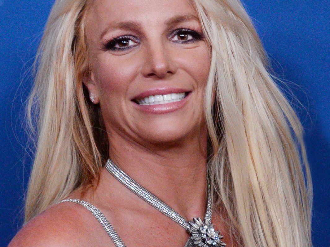 Mantienen a Britney Spears alejada del alcohol durante su gira | FRECUENCIA RO.