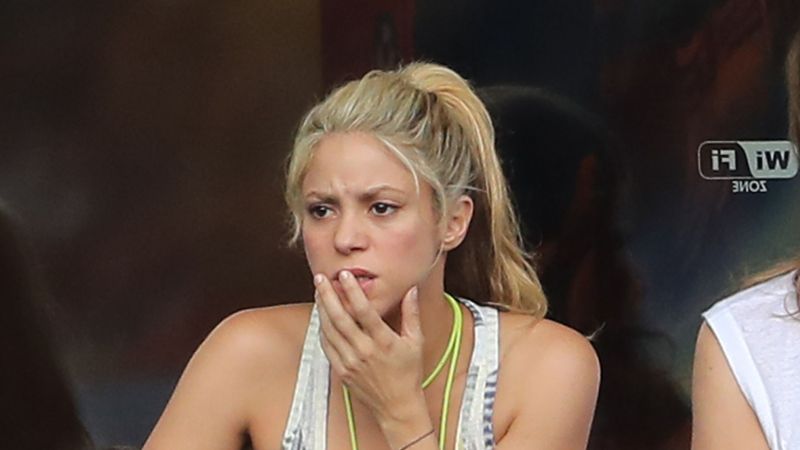 Shakira y un descuido | FRECUENCIA RO.