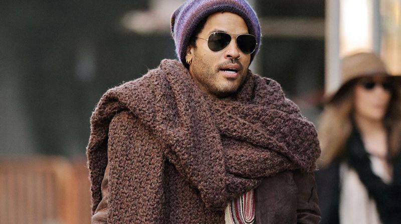  Lenny Kravitz contó el secreto de la bufanda gigante que se volvió viral | FRECUENCIA RO.