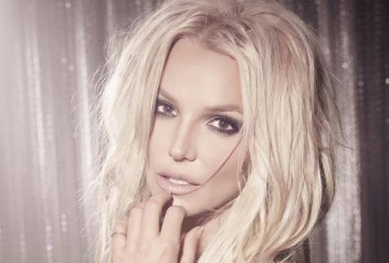 Britney es fan de Adam Rippon! | FRECUENCIA RO.