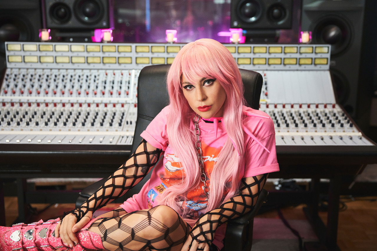 Lady Gaga compartiÃ³ "Sour Candy" junto a Blackpink | FRECUENCIA RíO.